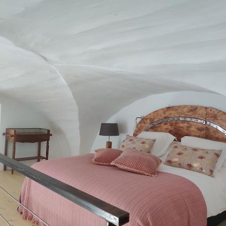 Charme Et Authenticite Dans Une Ferme. Lourmarin Dış mekan fotoğraf